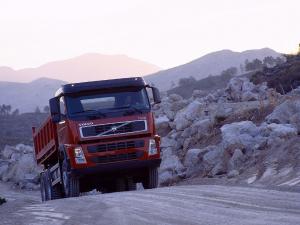 Volvo FM12 6x4 Tipper 2003 года